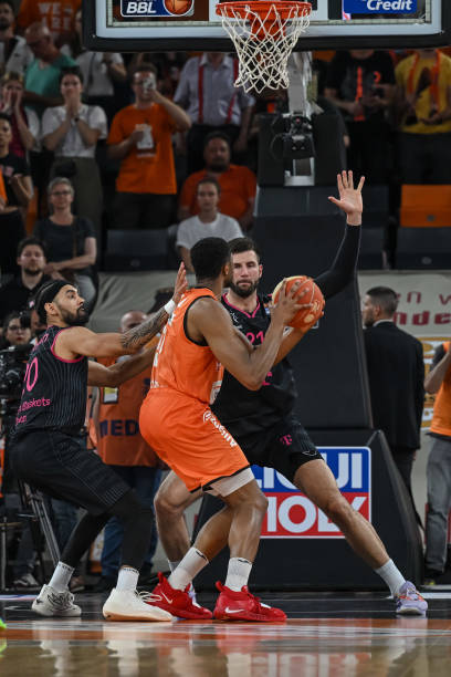 动都牵动着 动都牵动着