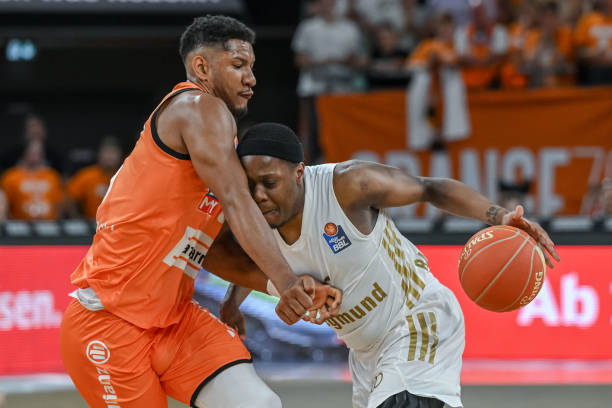 取得佳绩的 取得佳绩的